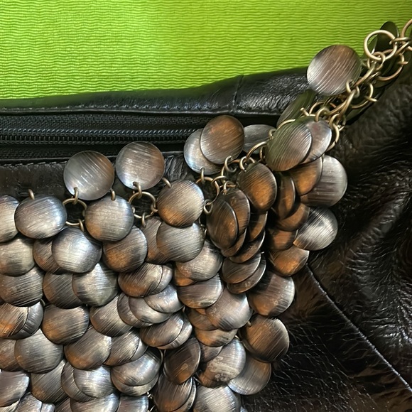 Eliza Atheniense Banana Croissant leather bag - Picture 2 of 7